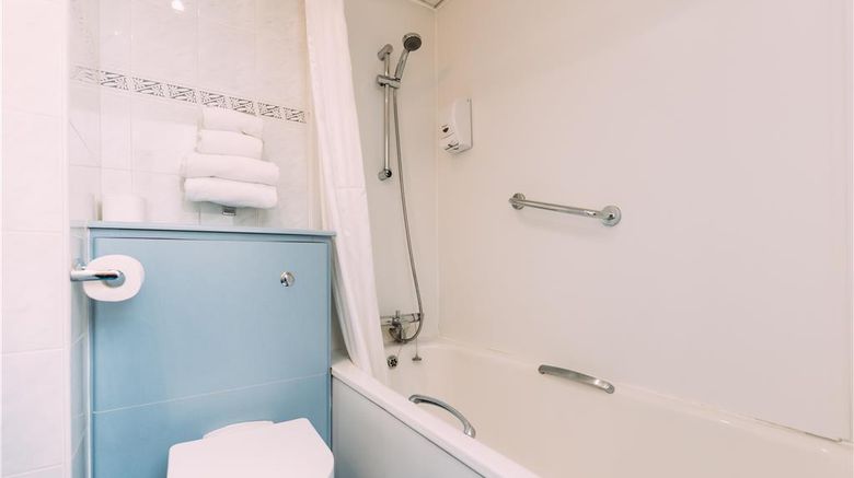 <b>Travelodge Belfast Central Room</b>. Images powered by <a href="https://iceportal.shijigroup.com/" title="IcePortal" target="_blank">IcePortal</a>.