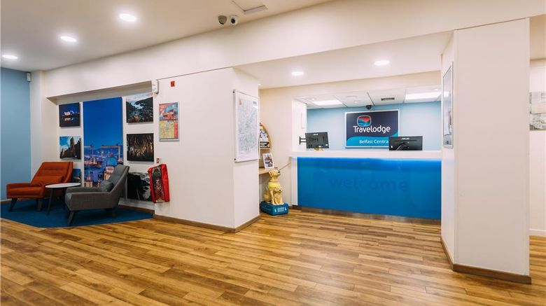 <b>Travelodge Belfast Central Lobby</b>. Images powered by <a href="https://iceportal.shijigroup.com/" title="IcePortal" target="_blank">IcePortal</a>.