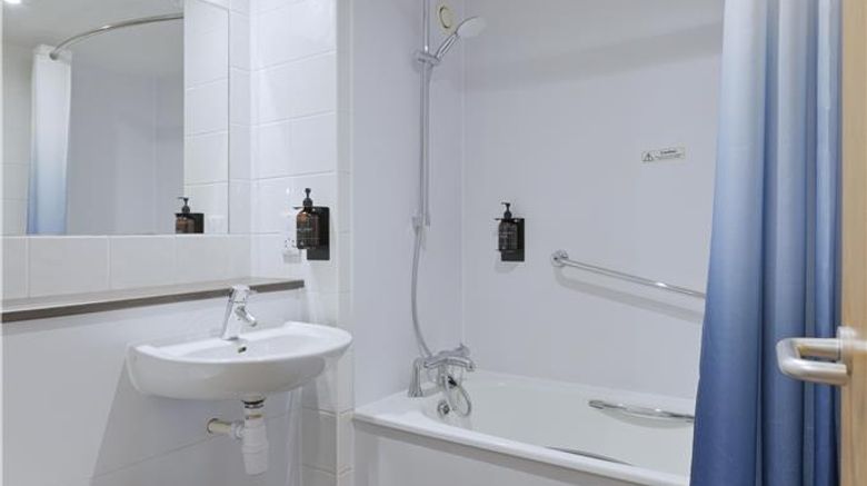 <b>Travelodge Berwick Upon Tweed Room</b>. Images powered by <a href="https://iceportal.shijigroup.com/" title="IcePortal" target="_blank">IcePortal</a>.