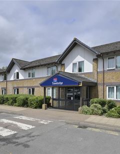 Travelodge Bicester Cherwell Valley