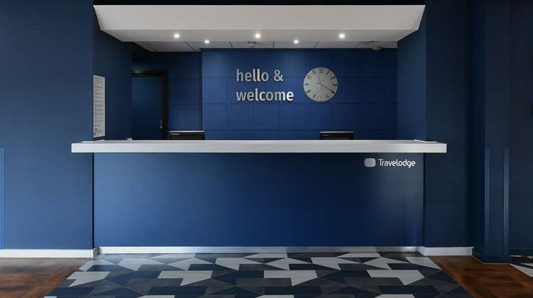 Travelodge Birmingham Airport Lobby