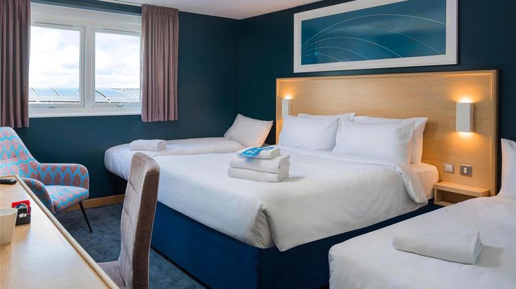 Travelodge Birmingham Hilton Park M6 S Room