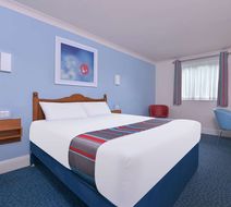 Travelodge Birmingham Kingswinford Room