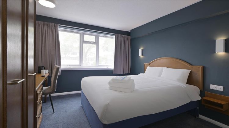 Travelodge Birmingham Sheldon Room