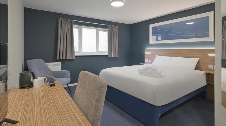 <b>Travelodge Borehamwood Studio Way Room</b>. Images powered by <a href="https://iceportal.shijigroup.com/" title="IcePortal" target="_blank">IcePortal</a>.