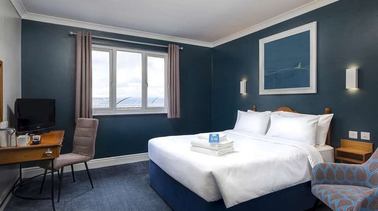 Travelodge Bournemouth Cooper Dean Room