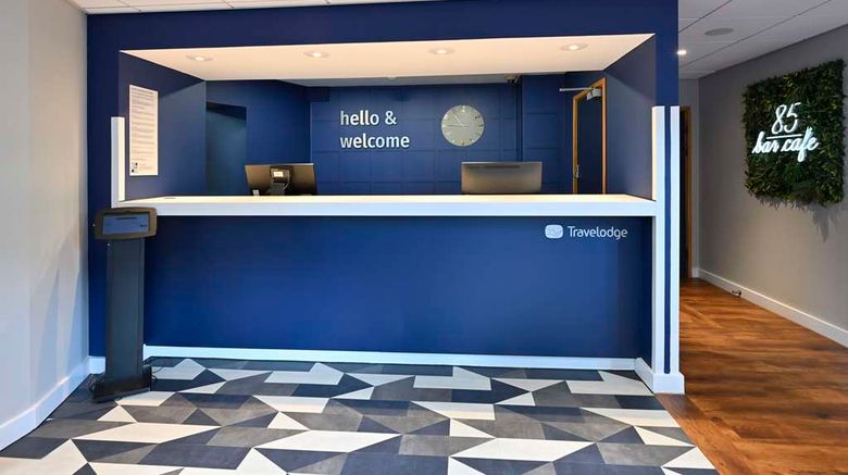 <b>Travelodge Bournemouth Seafront Lobby</b>. Images powered by <a href="https://iceportal.shijigroup.com/" title="IcePortal" target="_blank">IcePortal</a>.