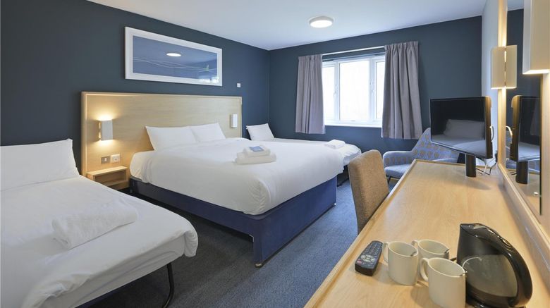 <b>Travelodge Bradford Room</b>. Images powered by <a href="https://iceportal.shijigroup.com/" title="IcePortal" target="_blank">IcePortal</a>.