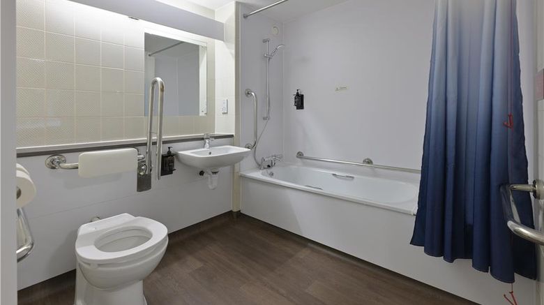 <b>Travelodge Brentwood East Horndon Room</b>. Images powered by <a href="https://iceportal.shijigroup.com/" title="IcePortal" target="_blank">IcePortal</a>.