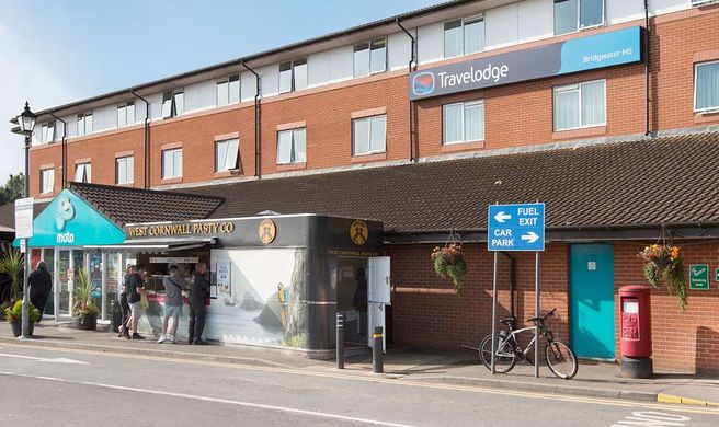 Travelodge Bridgwater Exterior
