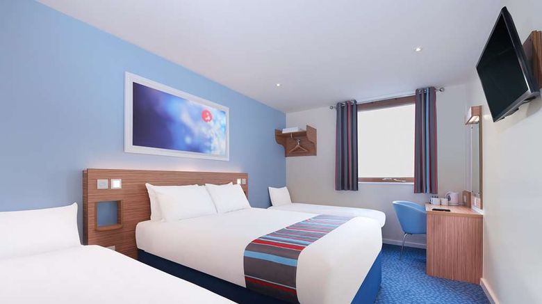 <b>Travelodge Bridgwater Room</b>. Images powered by <a href="https://iceportal.shijigroup.com/" title="IcePortal" target="_blank">IcePortal</a>.