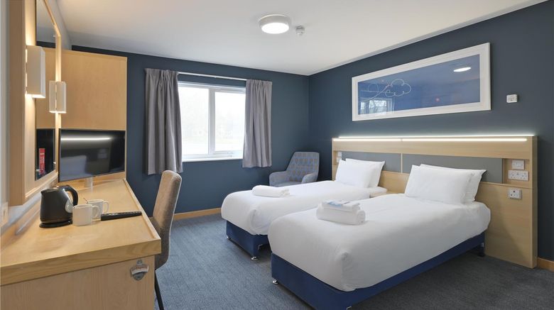 <b>Travelodge Buckingham Room</b>. Images powered by <a href="https://iceportal.shijigroup.com/" title="IcePortal" target="_blank">IcePortal</a>.