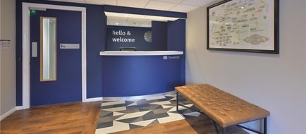 Travelodge Burford Cotswolds Lobby
