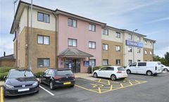 Travelodge Caerphilly