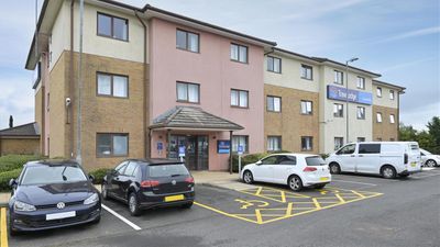 Travelodge Caerphilly