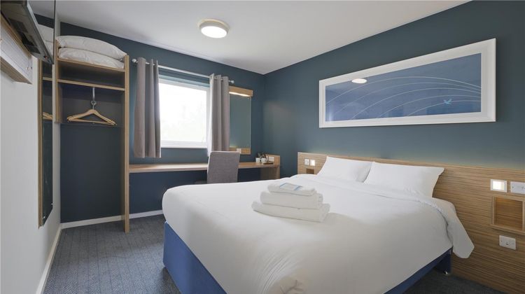 Travelodge Caerphilly Room