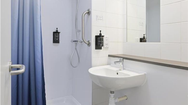 <b>Travelodge Caerphilly Room</b>. Images powered by <a href="https://iceportal.shijigroup.com/" title="IcePortal" target="_blank">IcePortal</a>.