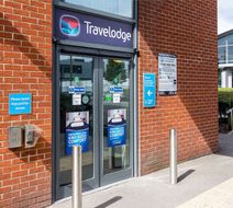 Travelodge Camberley Exterior