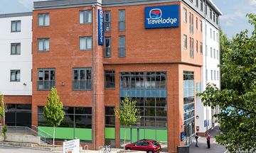 Travelodge Camberley Central