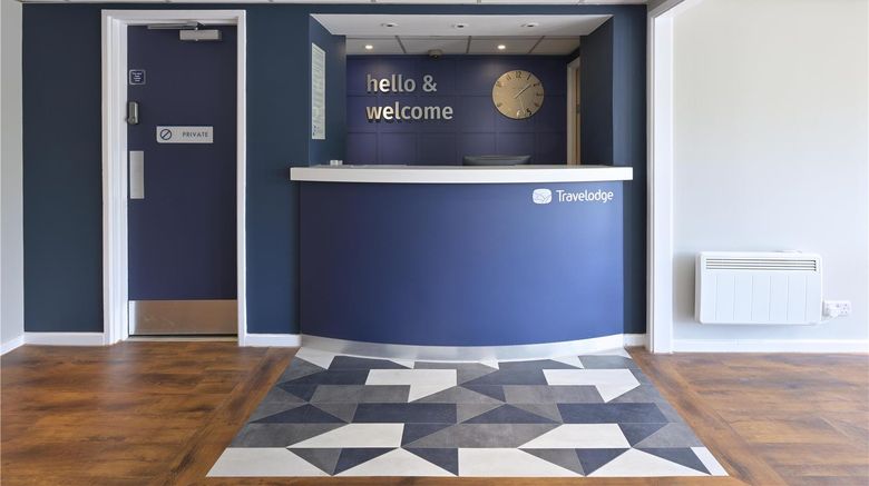 <b>Travelodge Cambridge Fourwentways Lobby</b>. Images powered by <a href="https://iceportal.shijigroup.com/" title="IcePortal" target="_blank">IcePortal</a>.
