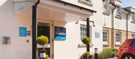 Travelodge Cardiff Airport Hotel Exterior