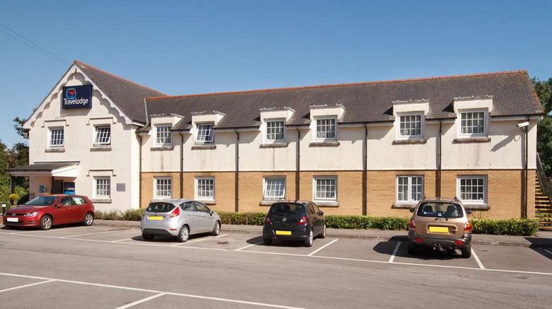 <b>Travelodge Cardiff Airport Hotel Exterior</b>. Images powered by <a href="https://iceportal.shijigroup.com/" title="IcePortal" target="_blank">IcePortal</a>.
