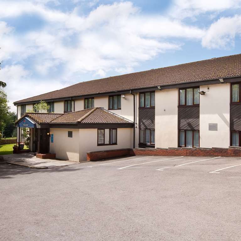 Travelodge Cardiff Llanedeyrn