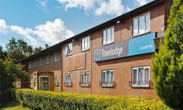 Travelodge Cardiff M4