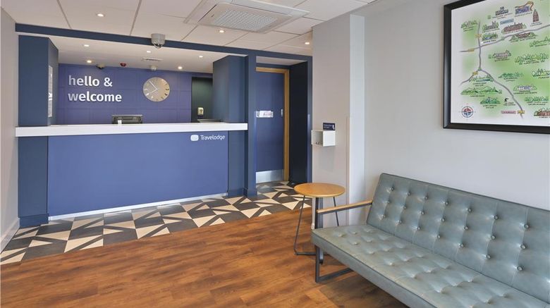 <b>Travelodge Caterham Whyteleafe Lobby</b>. Images powered by <a href="https://iceportal.shijigroup.com/" title="IcePortal" target="_blank">IcePortal</a>.