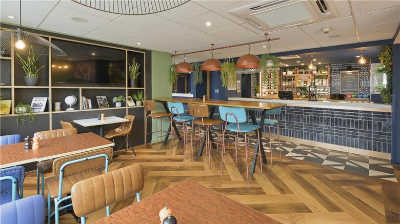 <b>Travelodge Caterham Whyteleafe Restaurant</b>. Images powered by <a href="https://iceportal.shijigroup.com/" title="IcePortal" target="_blank">IcePortal</a>.