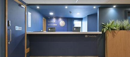 Travelodge Chelmsford Lobby