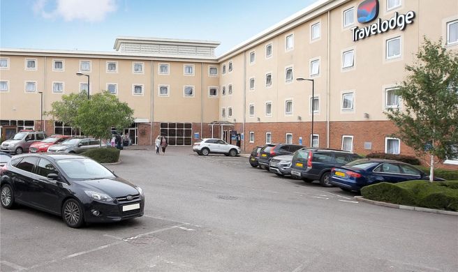 Travelodge Cheltenham Exterior