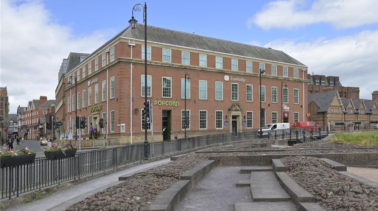 Travelodge Chester Central Exterior
