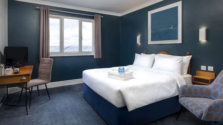 <b>Travelodge Chester Warrington Road Hotel Room</b>. Images powered by <a href="https://iceportal.shijigroup.com/" title="IcePortal" target="_blank">IcePortal</a>.