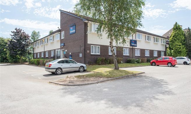 Travelodge Chester Warrington Road Hotel Exterior