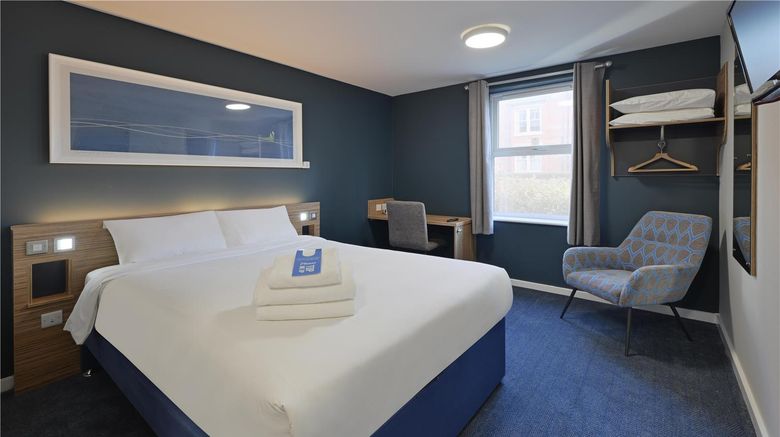 <b>Travelodge Colwyn Bay Room</b>. Images powered by <a href="https://iceportal.shijigroup.com/" title="IcePortal" target="_blank">IcePortal</a>.