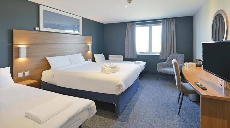 Travelodge Derby Pride Park Room