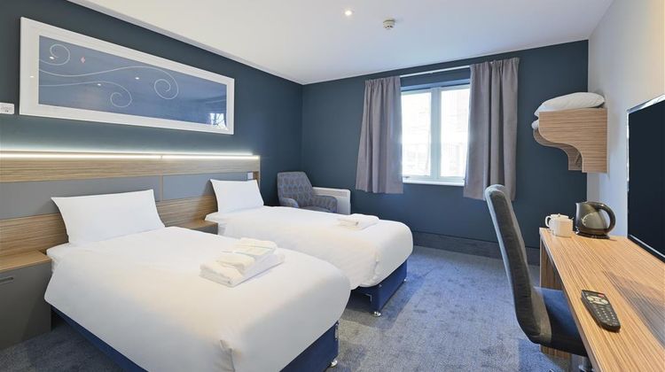 Travelodge Derby Pride Park Room