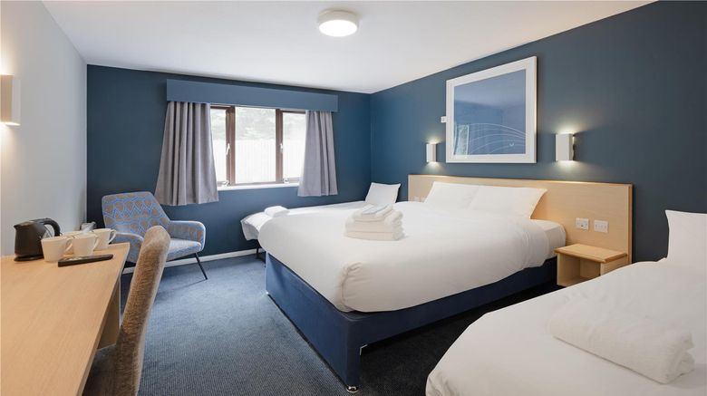 <b>Travelodge Dorking Room</b>. Images powered by <a href="https://iceportal.shijigroup.com/" title="IcePortal" target="_blank">IcePortal</a>.
