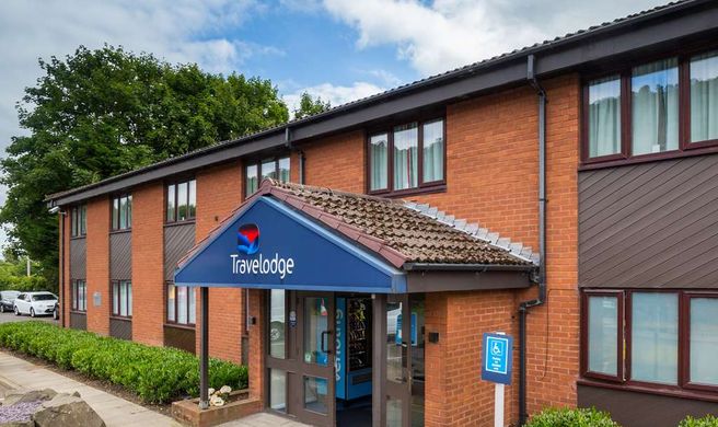 Travelodge Dumbarton Exterior