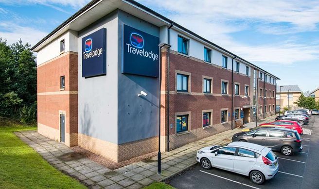 Travelodge Dunfermline Exterior