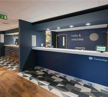 Travelodge Edinburgh Cameron Toll Lobby