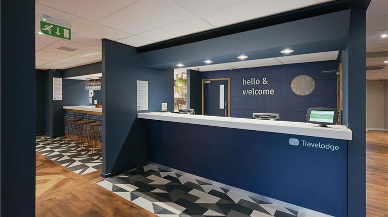 <b>Travelodge Edinburgh Cameron Toll Lobby</b>. Images powered by <a href="https://iceportal.shijigroup.com/" title="IcePortal" target="_blank">IcePortal</a>.