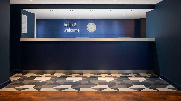 Travelodge Edinburgh Central Lobby