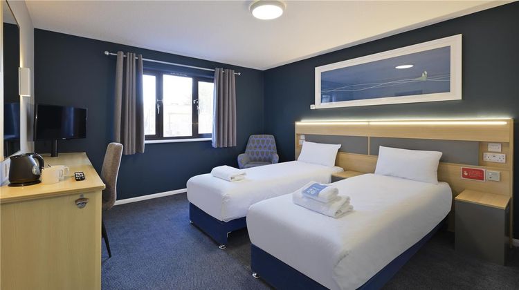 Travelodge Edinburgh Dreghorn Room