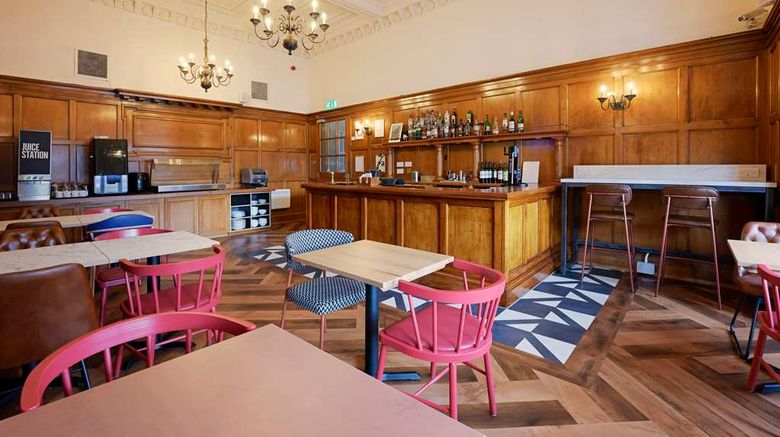 <b>Travelodge Edinburgh Haymarket Restaurant</b>. Images powered by <a href="https://iceportal.shijigroup.com/" title="IcePortal" target="_blank">IcePortal</a>.