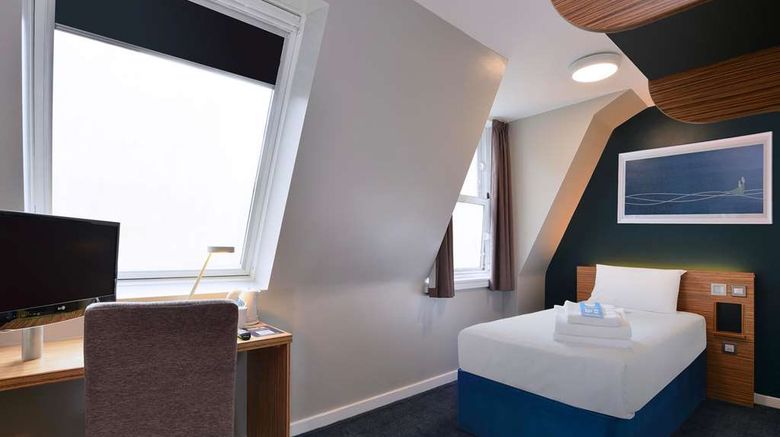 <b>Travelodge Edinburgh Haymarket Room</b>. Images powered by <a href="https://iceportal.shijigroup.com/" title="IcePortal" target="_blank">IcePortal</a>.