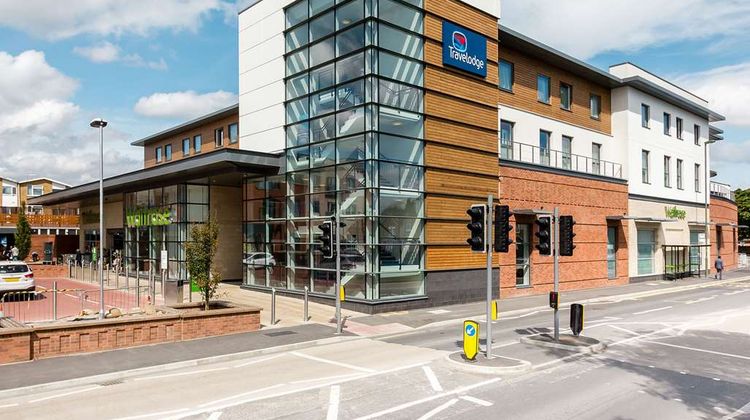 Travelodge Egham Hotel Exterior