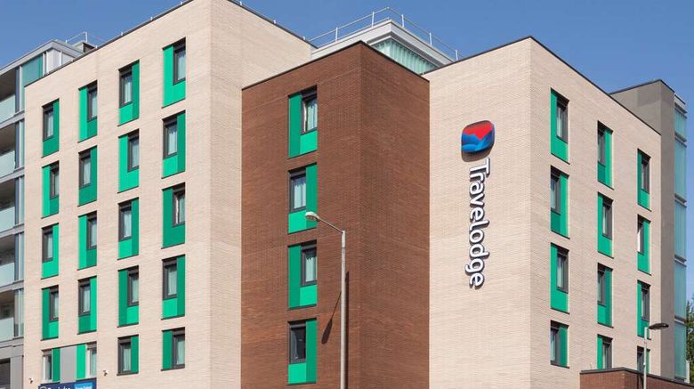 <b>Travelodge Epsom Central Exterior</b>. Images powered by <a href="https://iceportal.shijigroup.com/" title="IcePortal" target="_blank">IcePortal</a>.