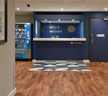 Travelodge Epsom Central Lobby